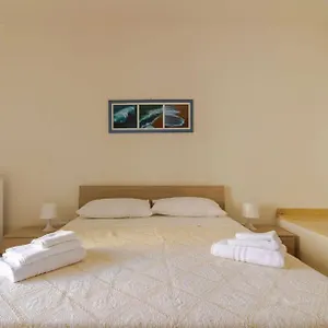 https://indipendence-home.lecce-hotels.com